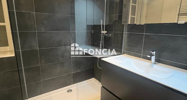 Location Appartement meublé 2 pièces 76.57 m² - Aix-en-provence 13100