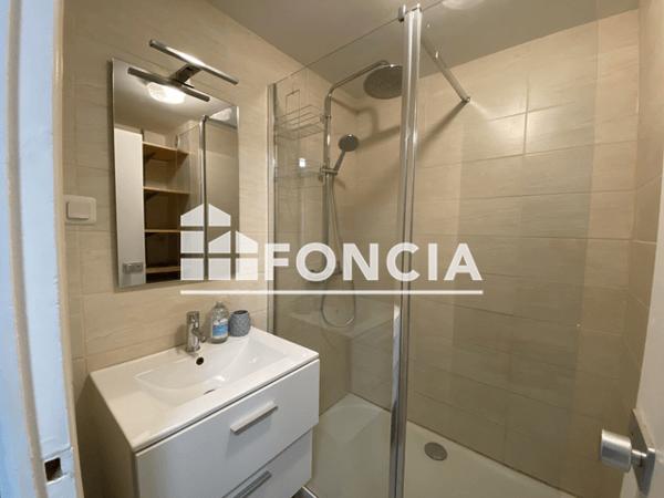 Location Appartement meublé 2 pièces 43.73 m² - 38 RUE DU BRAVE RONDEAU La Rochelle 17000