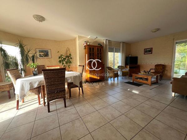 MEUCON Maison 6 pièces 118 m²