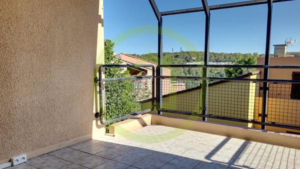 Appartement rénové à VALBONNE (06560)