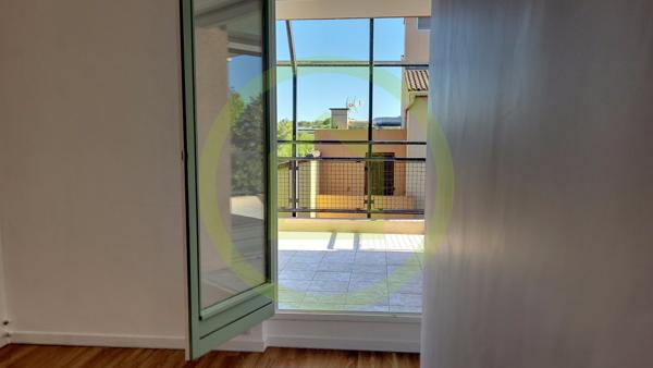 Appartement rénové à VALBONNE (06560)