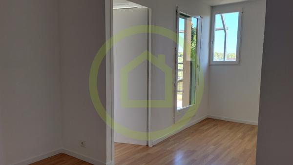 Appartement rénové à VALBONNE (06560)