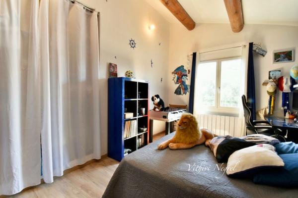 A vendre : Magnifique maison de plus de 200 m2 à MOURIES (13)