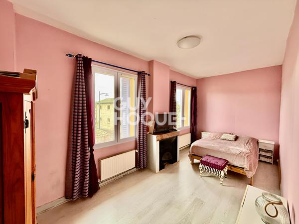 MAISON À VENDRE DE 6 PIÈCES DE 156,00 M²