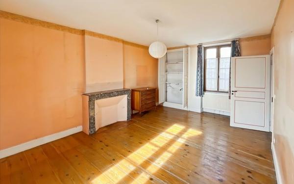 Maison à vendre    4 pièces •  Lectoure