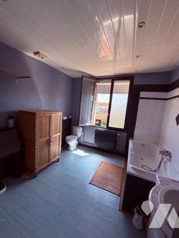 Maison à Vendre à Hesdin (62140) en Pas-de-Calais (62)

Nous vous présentons cette maison de ...