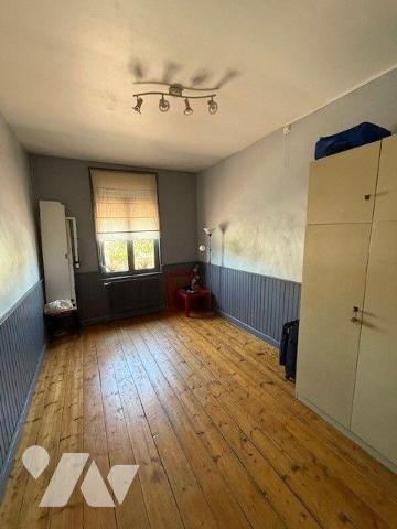 Maison à Vendre à Hesdin (62140) en Pas-de-Calais (62)

Nous vous présentons cette maison de ...