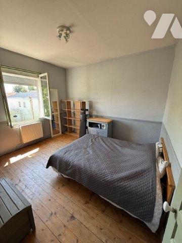 Maison à Vendre à Hesdin (62140) en Pas-de-Calais (62)

Nous vous présentons cette maison de ...