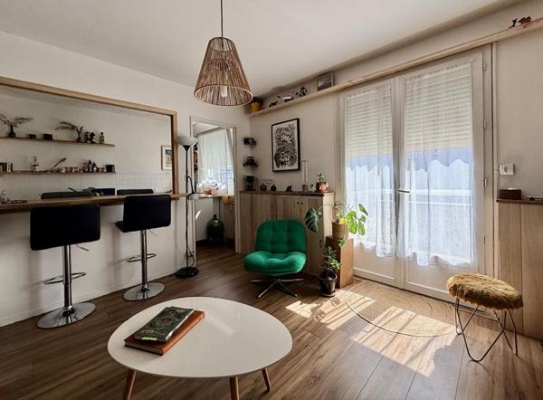 Appartement 2 pièces 47 m2 avec balcon - FONTAINE LES DIJON