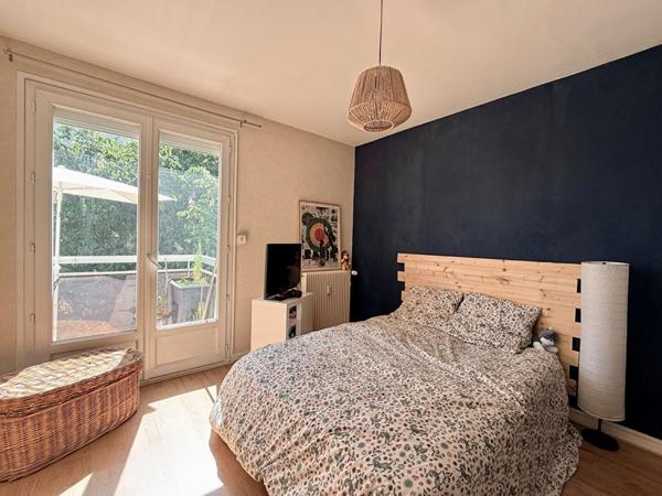 Appartement 2 pièces 47 m2 avec balcon - FONTAINE LES DIJON
