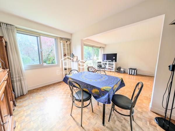 Grand F3 67M² traversant agencé en F2