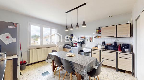 Maison 8 pièces à Saint-Martin-Belle-Roche