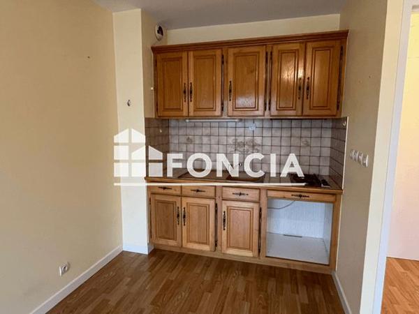 Location Appartement 2 pièces 45 m² - RESIDENCE COMMINGES Le Mans 72000