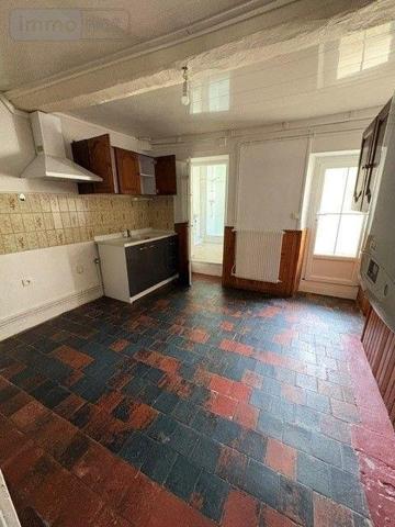 Maison à louer à Bayeux dans le Calvados (14400), ref : L556   
RUE MONTFIQUET