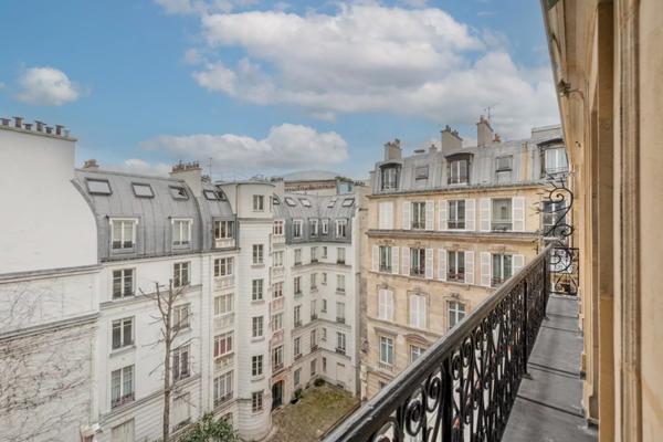 Appartement Paris 9e - NOUVELLE ATHÈNES / RUE LA BRUYÈRE