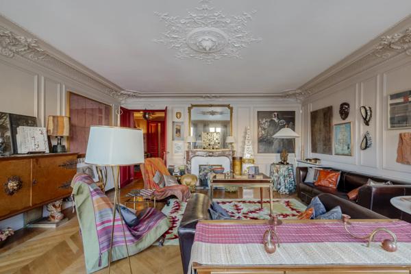 Appartement Paris 9e - NOUVELLE ATHÈNES / RUE LA BRUYÈRE