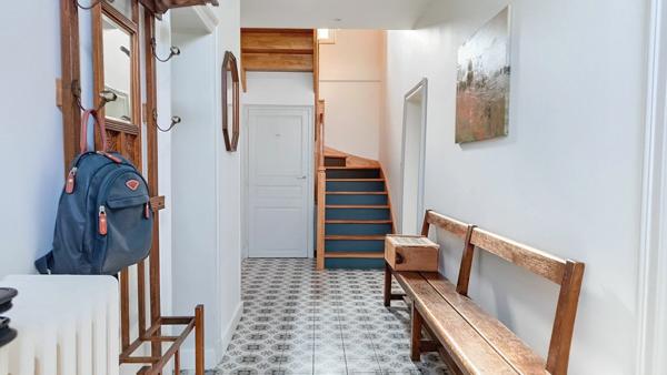 Maison à vendre    6 pièces •  Hauterive