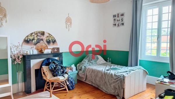 Maison à vendre    6 pièces •  Hauterive