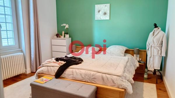 Maison à vendre    6 pièces •  Hauterive