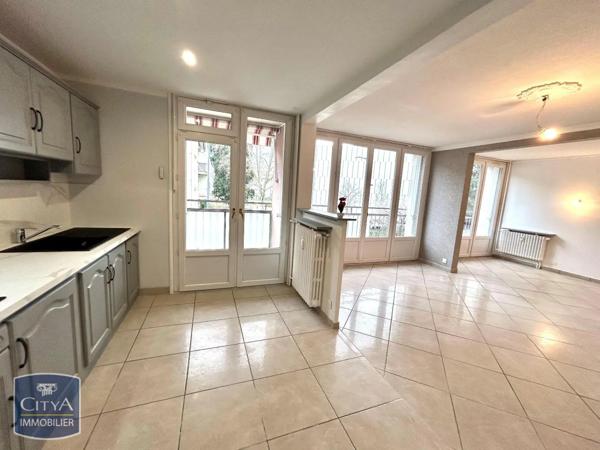 Appartement à louer 3 pièces 74.29m²