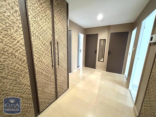 Appartement à louer 3 pièces 74.29m²