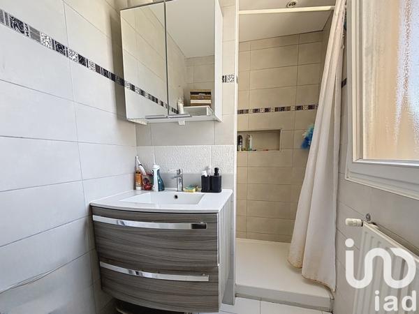 House for sale 7 rooms 148 m² Savigny-le-Temple