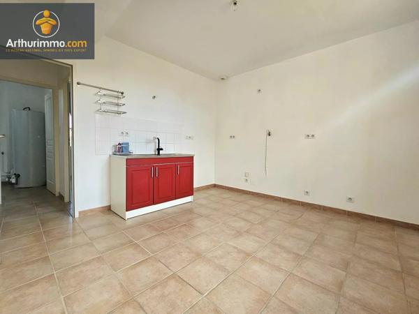 Location                                                      Maison de village
                        
                     5 pièces                      102 m2                     à Estrées-Saint-Denis