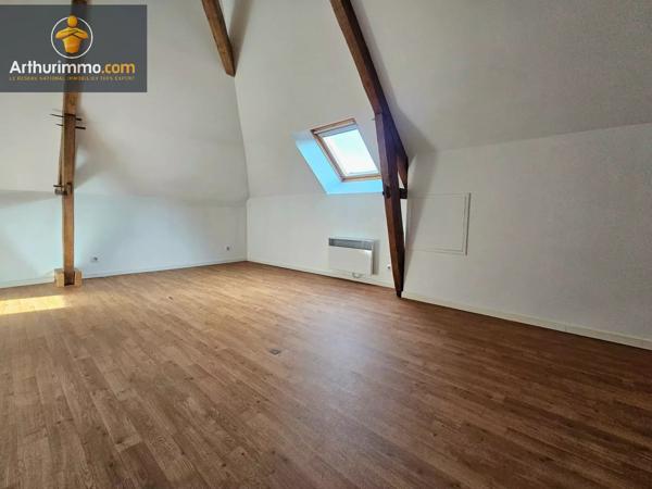 Location                                                      Maison de village
                        
                     5 pièces                      102 m2                     à Estrées-Saint-Denis