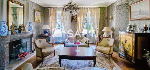 Demeure de maître – 300 m² – 11 pièces, 7 chambres