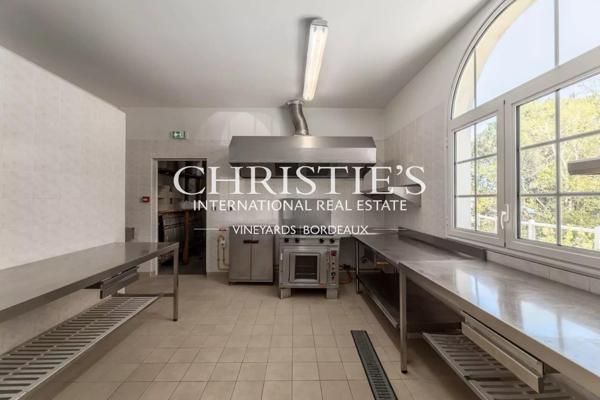 Château hôtelier et touristique à 40 min de Bordeaux