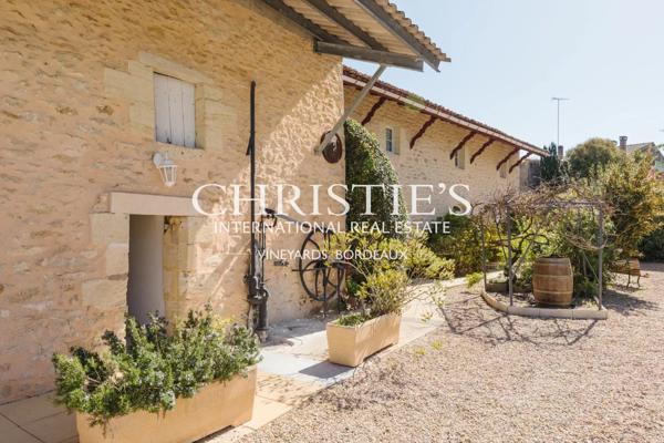 Château hôtelier et touristique à 40 min de Bordeaux