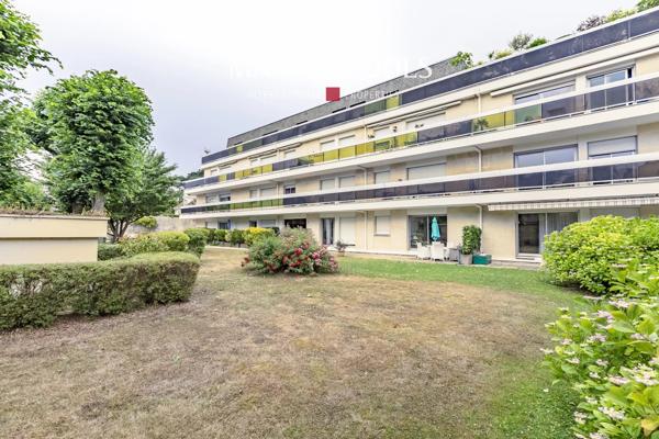 CHANTILLY GARE APPARTEMENT 2 CHAMBRES -BALCON