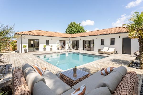 Havre de paix moderne à Biscarrosse ? Confort, espace et raffinement