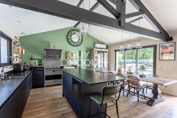 Havre de paix moderne à Biscarrosse ? Confort, espace et raffinement