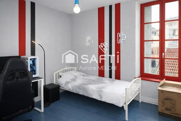 À VAUCOULEURS, profitez d’un cadre paisible entre nature et patrimoine, dans un bien alliant confort et sérénité.