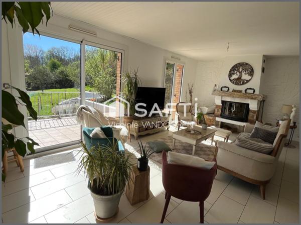 Villa lumineuse avec vue sur parc arboré