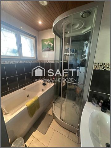 Villa lumineuse avec vue sur parc arboré