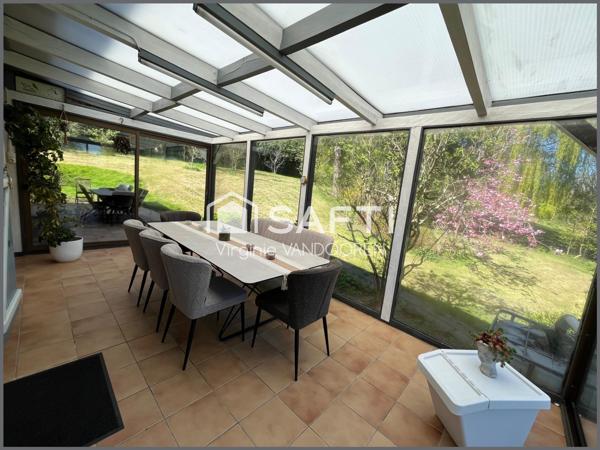 Villa lumineuse avec vue sur parc arboré