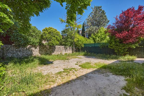 Maison Saint Cannat 4 pièces 74 m2 avec sous-sol sur 430m2