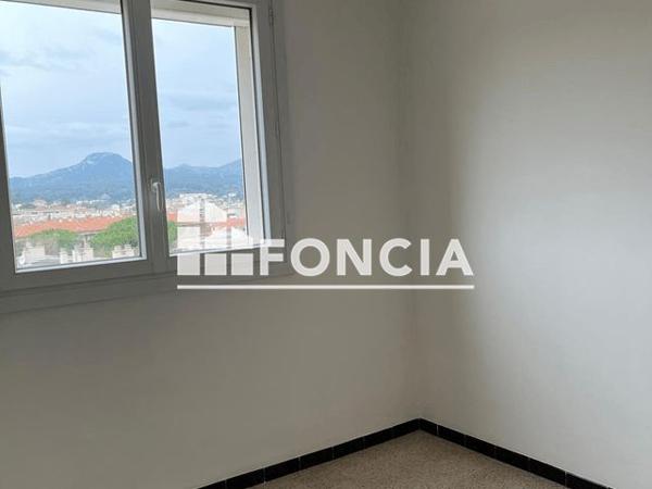 Location Appartement 4 pièces 69.06 m² - AVENUE DE VERDUN Aubagne 13400