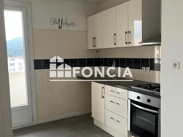 Location Appartement 4 pièces 69.06 m² - AVENUE DE VERDUN Aubagne 13400