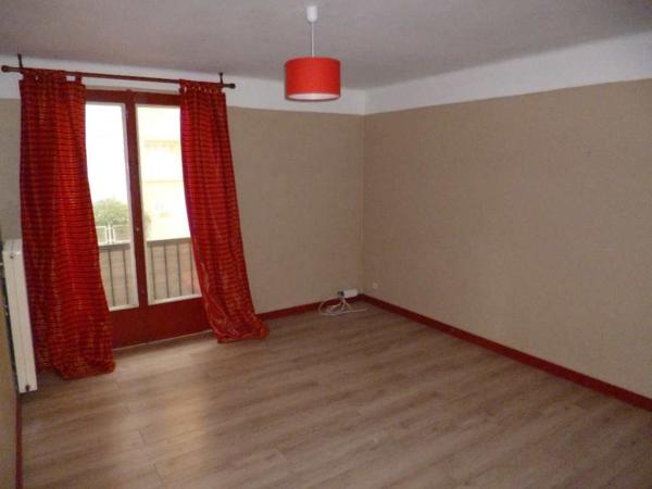 À vendre : Appartement 3 pièces avec balcon à Perpignan / Moyen Vernet