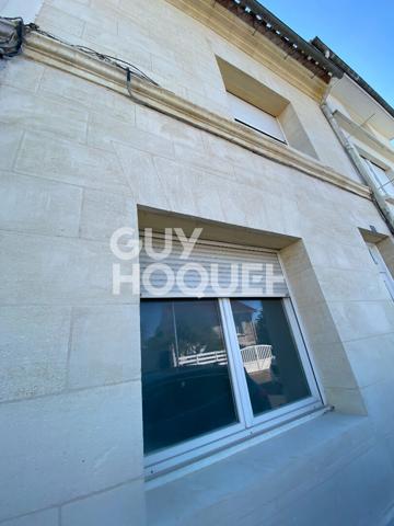 Maison d'environ 93,83 m² à vendre à LIBOURNE (33500).