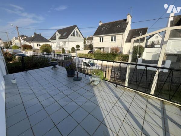 Maison d'habitation construite sur 3 niveaux - 4 chambres