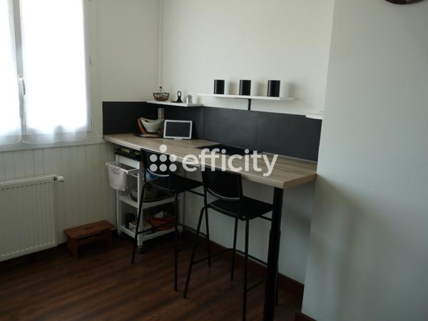 Maison
         4 pièces
        - 130 m² 168 000 € *