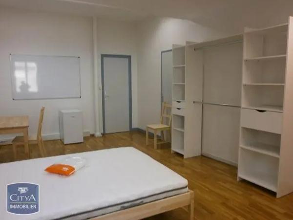 Appartement à louer 1 pièce 24.72m²