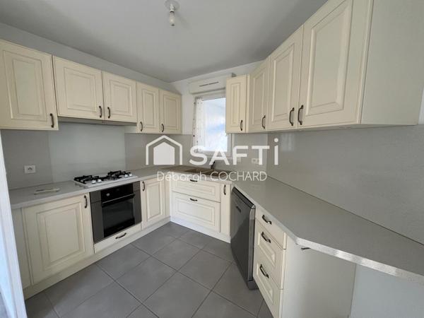 Vous cherchez l'intermédiaire entre petite villa et appartement ? ce bien est pour vous !