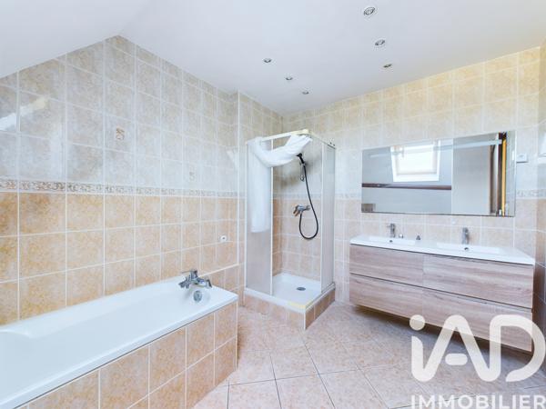 Maison à vendre 4 pièces 85 m² Villeneuve-la-Guyard