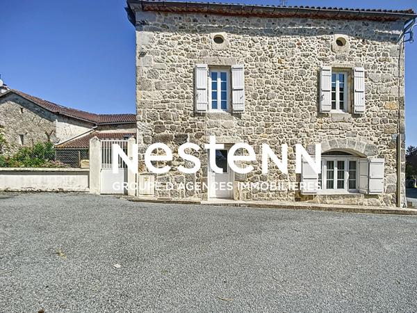 A vendre superbe maison de village en pierres, 4 chambres, avec jardin et grand garage