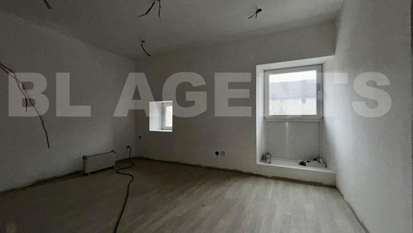 Immeuble rénové – 2 logements à fort potentiel ! 